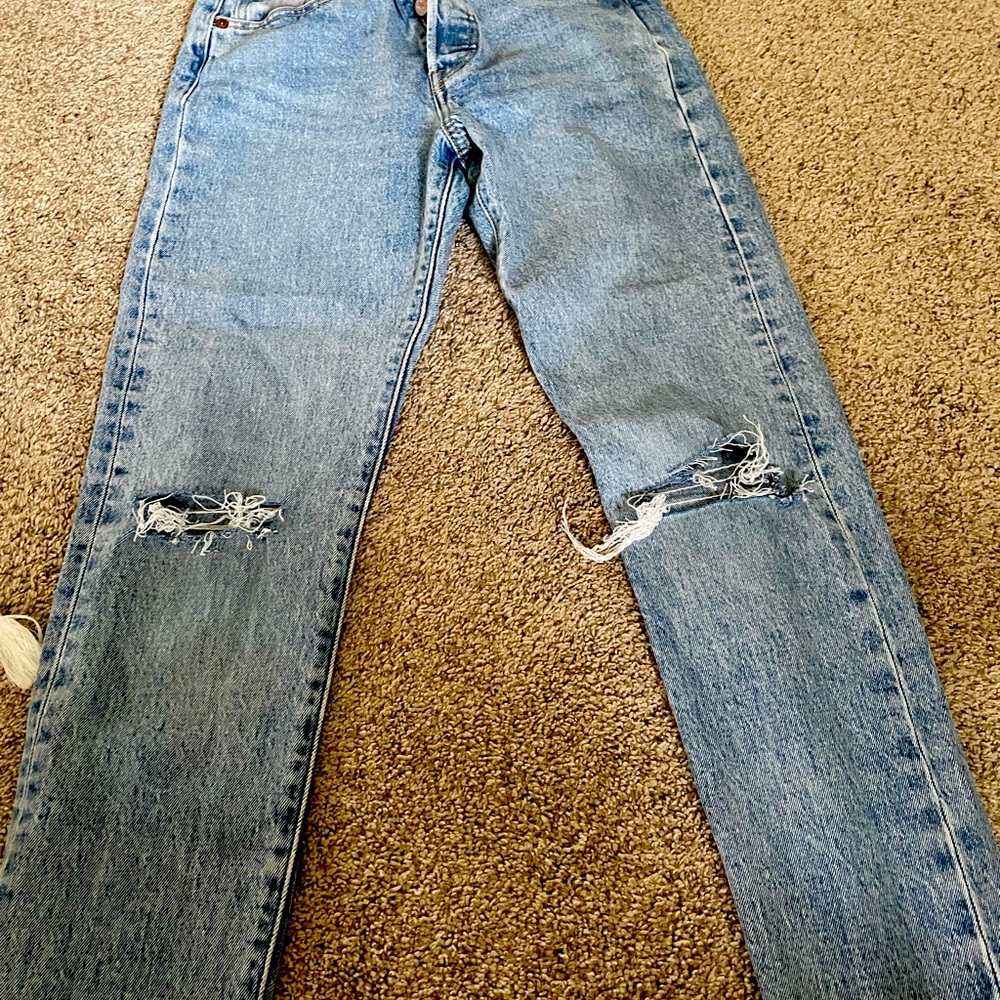 These jeans have been worn once! Perfect condition ! High rise straight!